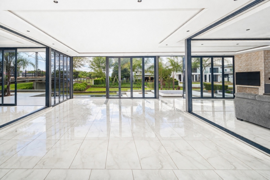6 Bedroom Property for Sale in The Islands Estates North West